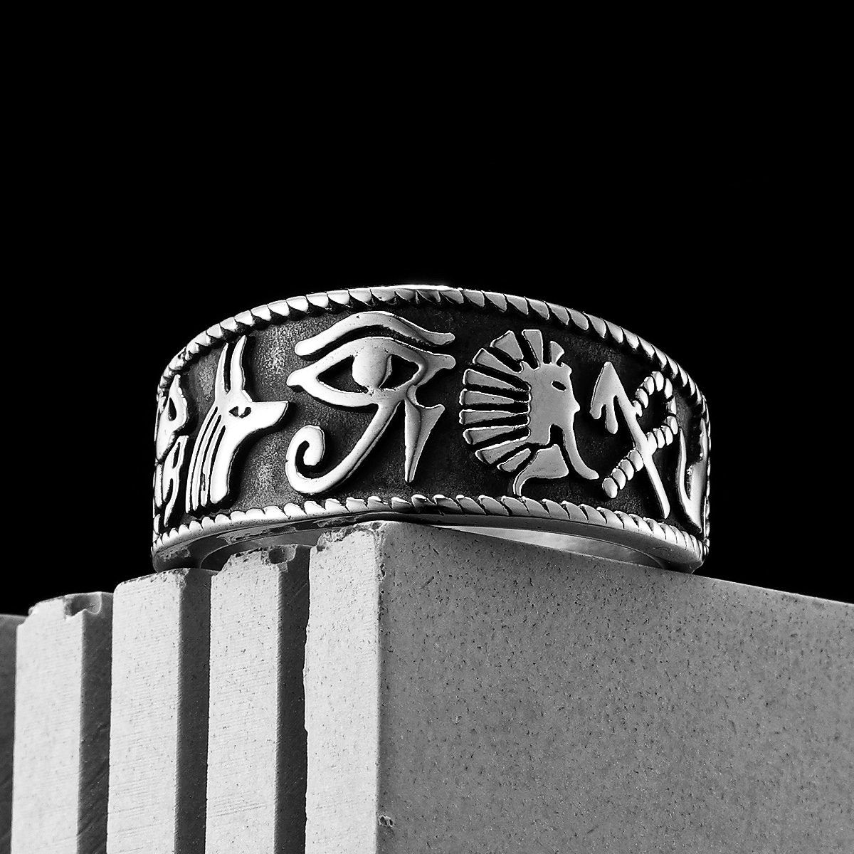 Women Accessories In Egypt - Mısır Firavunu Horus'un Gözü Totem Erkek
