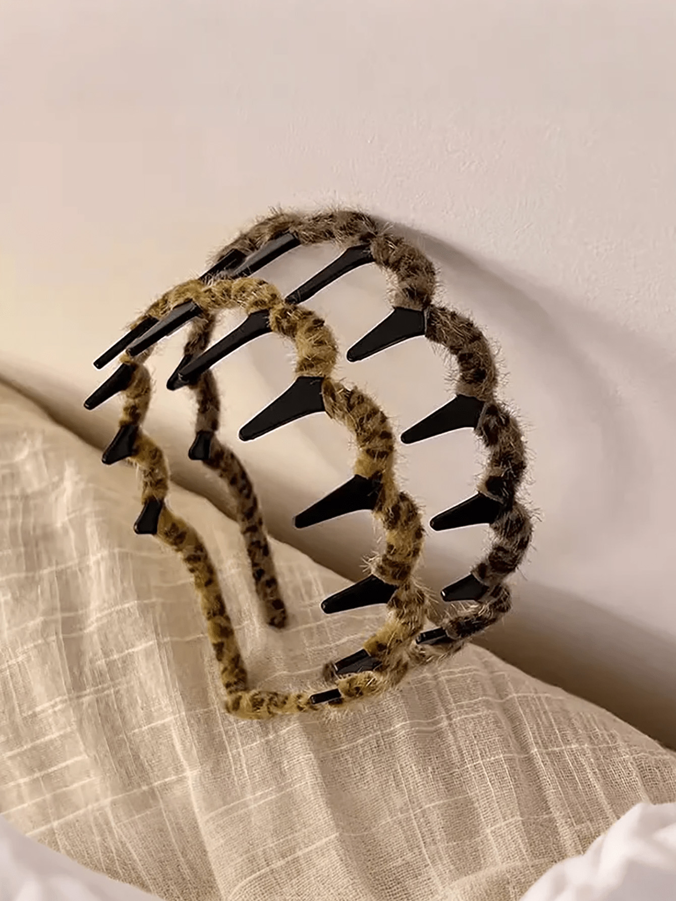 Kadınlar için Leopar Desenli D - Women Accessories Shop Design incelemesi ve fiyatı